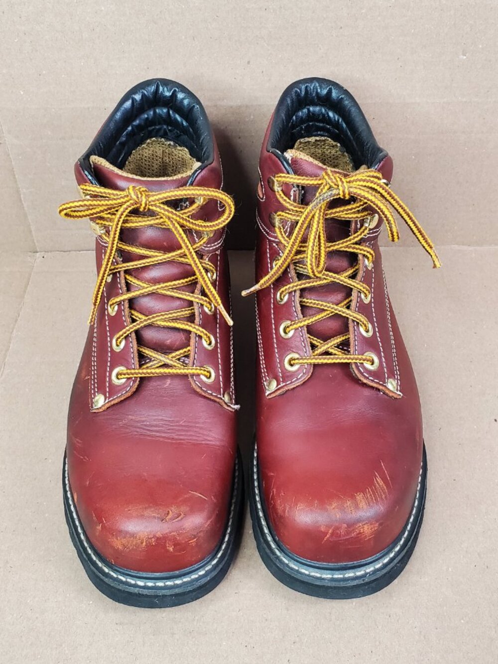 LEHIGH-LITE Oil-Resistant Men's Size 10 D Reddish Leather Steel Toe Work Boots
